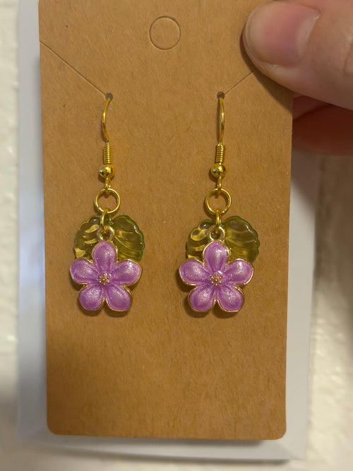 Sparkling flower earrings